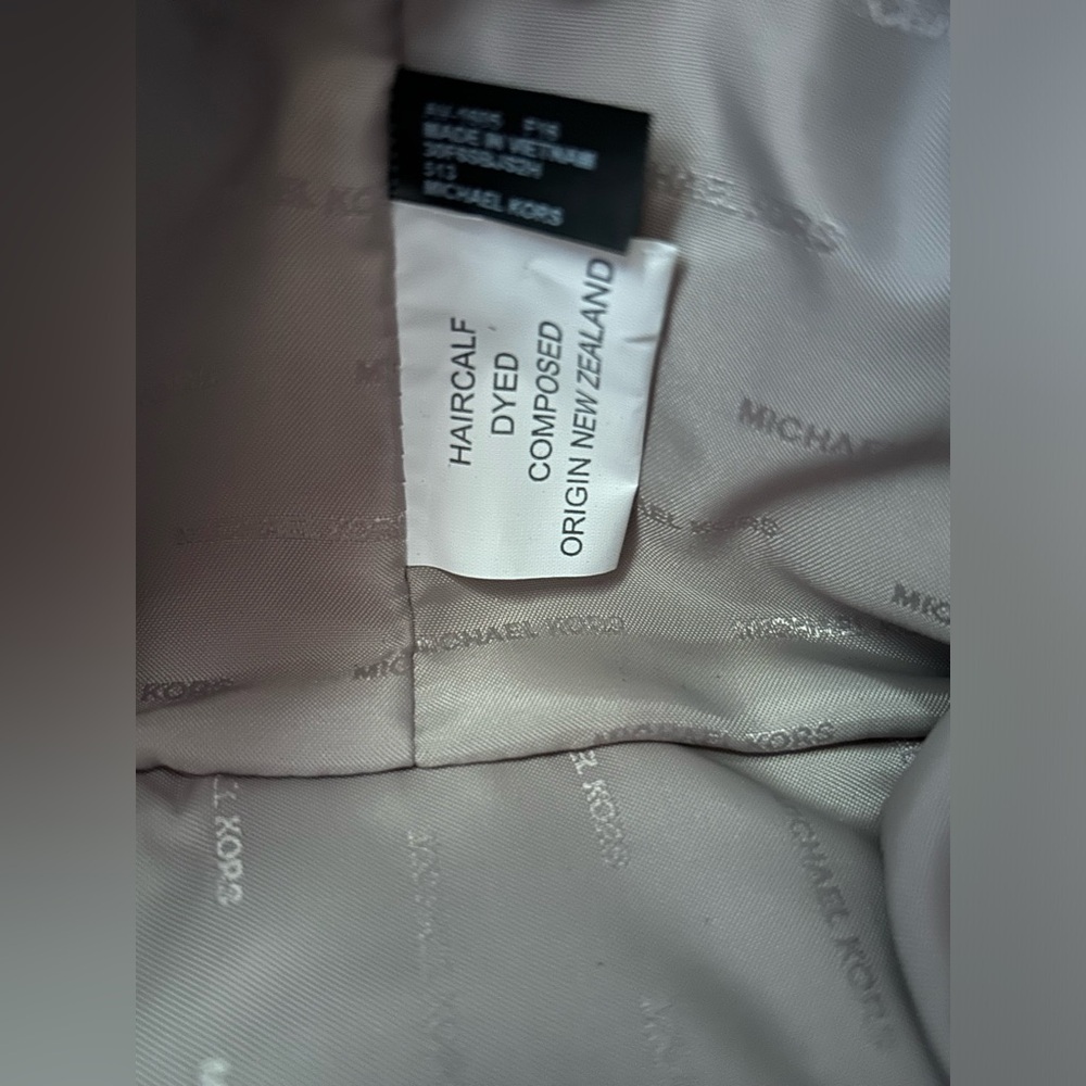 NWOT Authentic MICHAEL KORS Bucket Bag Purse - excellent unused condition - Picture 9 of 13